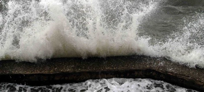 Τι σημαίνει άνεμος 12 μποφόρ; -Ποια θα είναι η κατάσταση που θα επικρατεί σε θάλασσα και στεριά (πίνακες)